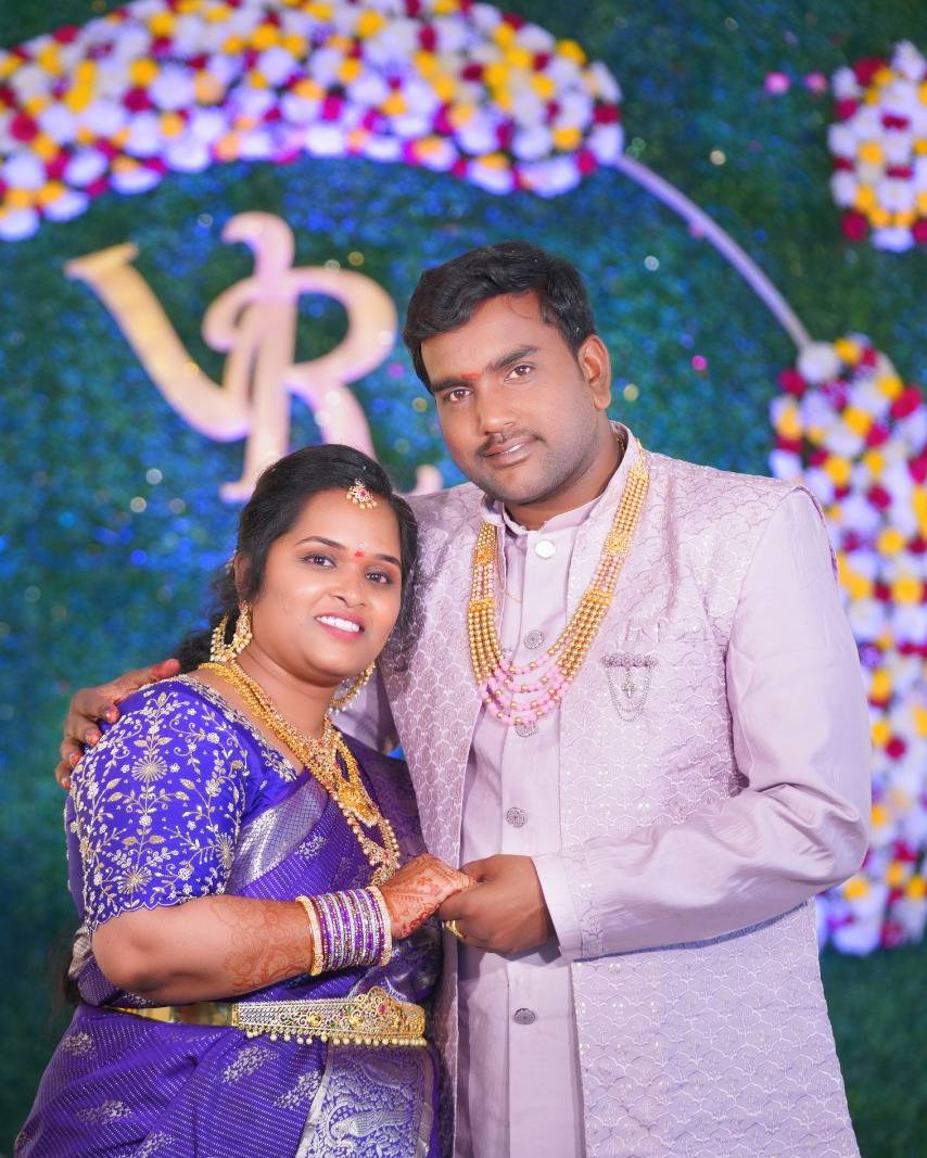 Couple Moment 2